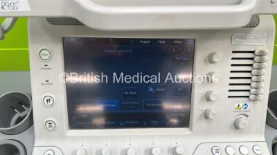 Toshiba Aplio 400 TUS-A400 Flat Screen Ultrasound Scanner *S/N W1C1192129* **Mfd 2011** Software Version AB_V3.00*R408 with 1 x Transducer / Probe (PLT-1204BT *Mfd 2010-12*) (Powers Up) ***IR955*** - 4