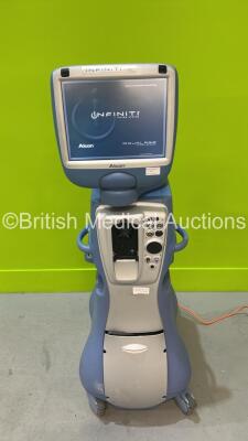 Alcon Infiniti Vision System Ref 210-0000-519 REL_03.02 with Footswitch (Powers Up) *S/N 1303288501X* **Mfd 2013** ***IR035***