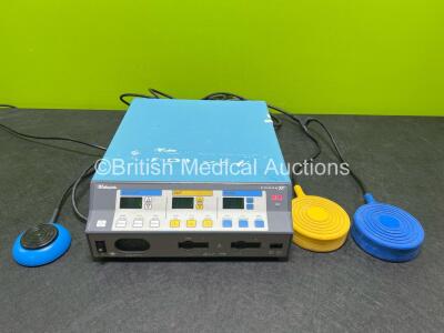 Covidien Valleylab Force FX-8CS Electrosurgical / Diathermy Unit (Powers Up) with Dual Footswitch and Bipolar Dome Footswitch *SF8K03473A*