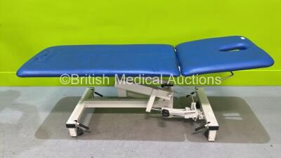 Plinth Hydraulic Patient Couch (Tested Working) *502H43998057*