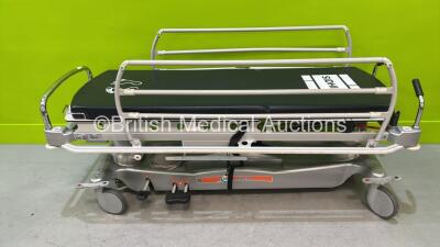 Sidhil E-MED / 1200 Hydraulic Patient Trolley with Mattress (Hydraulics Tested Working)