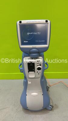 Alcon Infiniti Vision System Ref 210-0000-519 REL_03.02 with Footswitch (Powers Up) *S/N 1403564901X* **Mfd 2014** ***IR031***