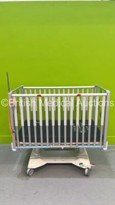 Linet Electric Infant Cot with Mattress and Controller (Powers Up) *S/N 20180091952*