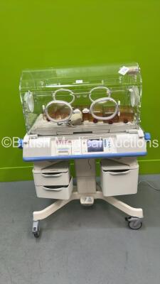 Drager Isolette C2000 Infant Incubator Version 2.18 with Mattress (Powers Up) *PP13399*