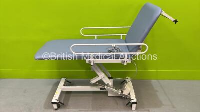 Plinth 2000 Electric Patient Couch - No Controller *502ESP4404524*