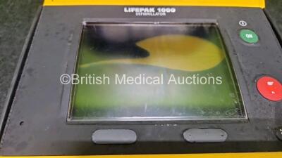 Medtronic Lifepak 1000 Defibrillator (Untested Due to No Battery, Faulty Screen - See Photo) in Case - 2