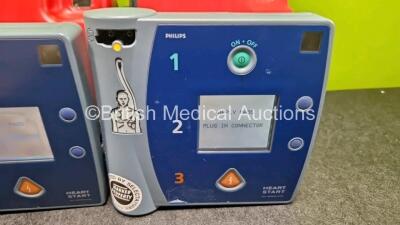 2 x Philips FR2+ Defibrillators (Both Power Up) in Case with 2 x LiMno2 Batteries*Instal Before 2027 / 2024* - 3