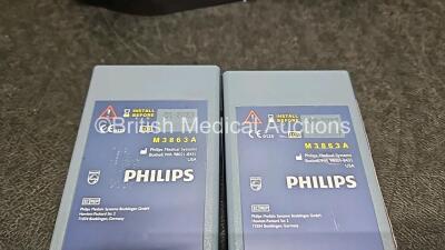 2 x Philips FR2+ Defibrillators (Both Power Up) in Case with 2 x LiMno2 Batteries*Instal Before 2027 / 2023* - 5