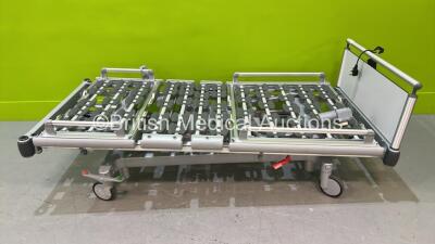 Volker Model S 962-2 Hospital Bed (No Power) *2012-19-269*