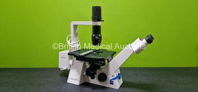 Carl Zeiss Axiovert 40 CFL Benchtop Microscope with 2 x E-PI 10x / 20 Eyepieces and 4 x Zeiss Optics Including 1 x LD A-Plan 40x / 0,50 Ph2, 1 x LD A-Plan 20x / 0,30 Ph1, 1 x A-Plan 5x / 0,12 Ph0 and 1 x A-Plan 10x / 0,25 Ph1 (Powers Up)