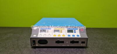 Covidien Valleylab Force FX-8C Electrosurgical / Diathermy Unit (Powers Up and Damaged Casing - See Photo) *SN F7J57212A*