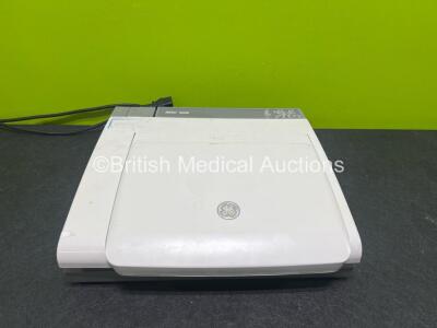 GE MAC5000 ECG Machine with 10-Lead ECG Lead (Powers Up- See Photos)