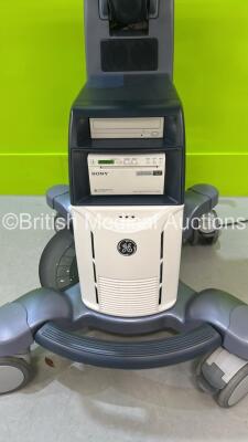 GE Logiq S8 XDclear Flat Screen Ultrasound Scanner Ref 5669845 *S/N 501435SU2* **Mfd 2016-12** Software Version R3 Software Revision 2.1 with Sony UPD898MD (Powers Up) ***IR058*** - 4