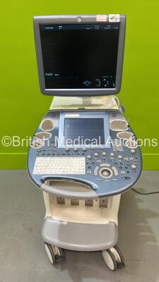 GE Voluson E8 Flat Screen Ultrasound Scanner BT 13.5 *S/N D64251* **Mfd 2015-10** Software Version EC250 (14.0.7.1671) with 1 x Sony UP-D898MD (Powers Up - 5 x Missing Buttons / Dials)