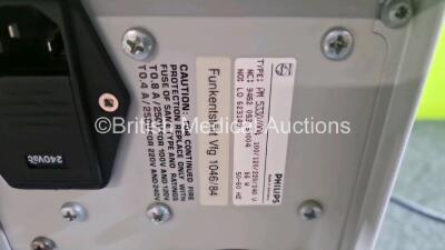 Philps PM 5330 RF Generator (Powers Up) *SN 104684* - 4