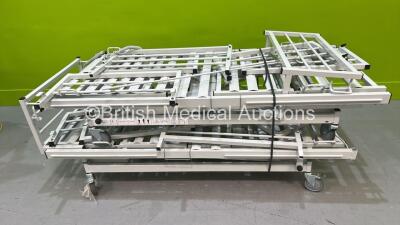 2 x Oska 10001 Hospital Beds with Controllers (Both Power Up) *WES*