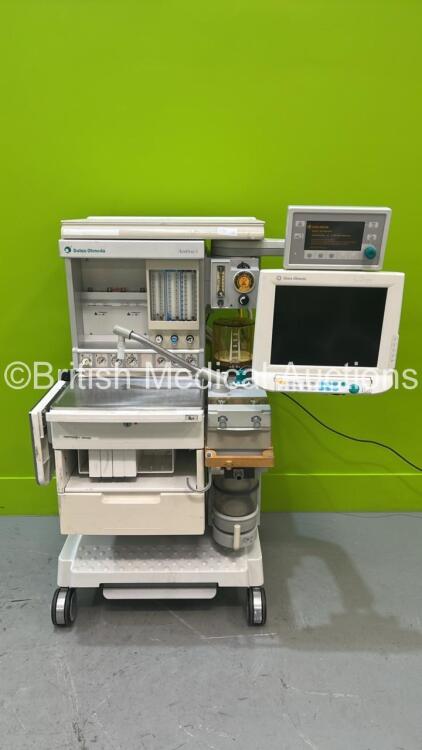 Datex-Ohmeda Aestiva/5 Anaesthesia Machine with Datex-Ohmeda Aestiva with SmartVent Software Version 3.5, Datex-Ohmeda S5 Patient Monitor, Module Rack, Bellows, Absorber and Hoses (Powers Up) *S/N AMRF01644*