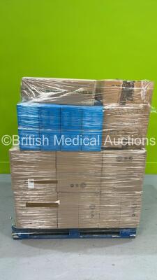 Pallet of Mixed Consumables Including Vacuette Blood Collection Tubes, P3 Medical Endobronchial Tubes and flexicare Venturi Barrels (Majority Out Of Date) (H)***RAK***