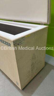 Forma Scientific Model 958 -86 Freezer (Some Loose Casing - See Photo) - 3