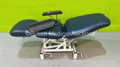 Hydraulic Patient 3-Section Examination Couch with 2 x Side Rests - Incomplete - Unknown Manufacturer