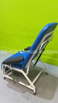 Plinth 3-Section Patient Examination Couch with 2 x Side Rests - 2