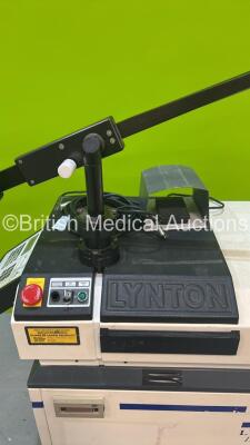 Lynton Lasers Paragon Laser with Footswitch (Powers Up - Blank Screen) - 3