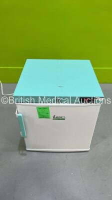 Lec Medical PE109CEU Medical Fridge (Powers Up)