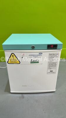 Lec Medical PE109CEU Medical Fridge (Powers Up)