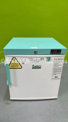 Lec Medical PE109CEU Medical Fridge (Powers Up)