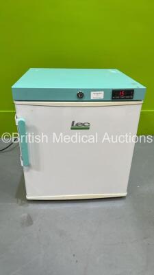 Lec Medical ISU27C Freezer (Powers Up)