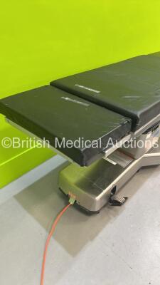 Steris Amsco 3085 SP Electric Operating Table with Cushions (Powers Up) *S/N B406905020* - 4