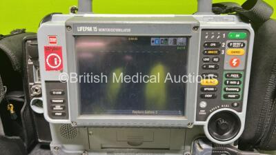 Medtronic Physio-Control 12-Lead Lifepak 15 Monitor / Defibrillator *Mfd - 2015* Ref - 99577-001388, P/N - V15-5-000013, Software Version - 3313494-017 with Pacer, CO2, SPO2, NIBP, ECG, Printer and Auxiliary Power Options, 4 Lead ECG Lead, SPO2 Finger Sen - 2