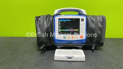 Zoll X Series Monitor/Defibrillator Application Version 02.34.05.00 Including Pacer, ECG, SPO2, NIBP, CO2 and Printer Options with 2 x Sure Power II Li-Ion Batteries *1 x Flat* (Powers Up and Passes Self Test) *AR16D018885*