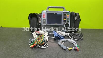 Medtronic Physio-Control 12-Lead Lifepak 15 Monitor / Defibrillator *Mfd - 2014* Ref - 99577-000656, P/N - V15-2-001003, Software Version - 3306808-007 with Pacer, CO2, SPO2, NIBP, ECG, Printer and Auxiliary Power Options, 4 and 6 Lead ECG Leads, SPO2 Fin