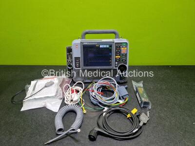 Physio-Control Lifepak 15 12-Lead Monitor / Defibrillator *Mfd 2009* Ref - 99577-000656, P/N - V15-2-001003, Software Version - 3306808-007 Including Pacer, Auxiliary Power,CO2, SpO2, NIBP, ECG, and Printer Options, 4 and 6 Lead ECG Lead, SPO2 Finger Sens