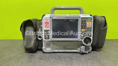 Medtronic Physio-Control 12-Lead Lifepak 15 Monitor / Defibrillator *Mfd - 2014* Ref - 99577-000656, P/N - V15-2-001003, Software Version - 3306808-007 with Pacer, CO2, SPO2, NIBP, ECG, Printer and Auxiliary Power Options and 2 x Flat Li-Ion Batteries (Po