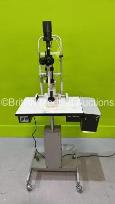 TopCon SL-3D Slit Lamp with 2 x 10x Eyepieces onTable with Accessories (Powers Up with Good Bulb) *204258*