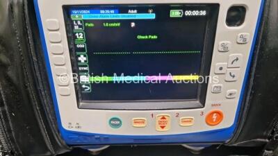 Zoll X Series Monitor/Defibrillator Application Version 02.34.05.00 Including Pacer, ECG, SPO2, NIBP, CO2 and Printer Options with 2 x Sure Power II Li-Ion Batteries (Powers Up and Passes Self Test) *AR16C018541* - 2