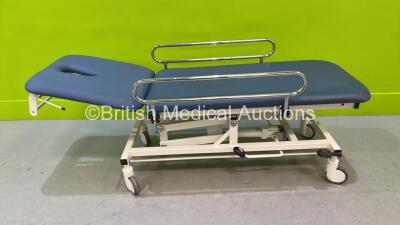 Huntleigh Akron Hydraulic Patient Couch (Hydraulics Tested Working)