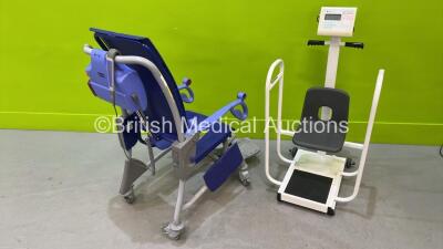 1 x ArjoHuntleigh Carino Patient Hoist / Commode with Controller and Battery (Powers Up) and 1 x Marsden Multifunction Weighing Scale