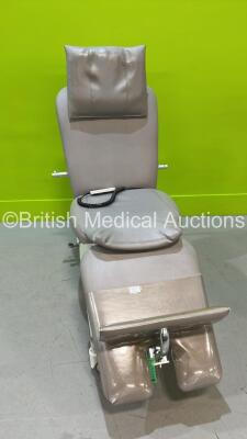 Bionic ComfortLine Therapy Chair with Controller (Incomplete - No Power) *S/N 16A11-023*