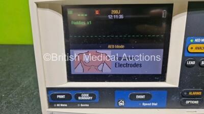 Physio Control Lifepak 20e Defibrillator / Monitor (Powers Up) Including Pacer, ECG and Printer Options with, Paddle Lead, 3 Lead ECG Lead and li-ion Battery *SN 38741654* - 2