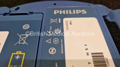 2 x Philips Heartstart HS1 Defibrillators (Both Power Up) In Carry Case with 2 x LiMnO2 M5070A Batteries *Install Before 2026 / 2026* - 7