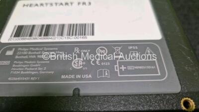 2 x Philips Heartstart FR3 Defibrillators (Both Power Up) with 2 x LiMnO2 Batteries *Install Before 2028 / 2025* **SN C15C00121 / C15C00165** - 5