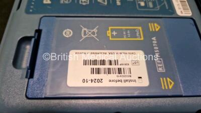 2 x Philips Heartstart FRx Defibrillators (Both Power Up) in Case with 2 x M5070A LiMnO2 Batteries *Install Before 2024 / 2024* and 4 x Smart Pads 2 - 6