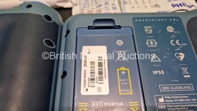 2 x Philips Heartstart FRx Defibrillators (Both Power Up) in Case with 2 x M5070A LiMnO2 Batteries *Install Before 2026 / 2024* and 4 x Smart Pads 2 - 7