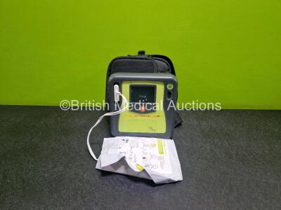 Zoll AED pro Defibrillator (Power Up with Stock Battery Stock Battery Not Included) in Case *SN AA10A016140*