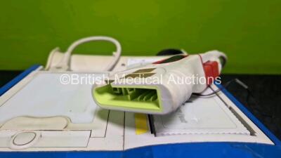 Zoll R Series Plus Defibrillator / Monitor (Powers Up with Stock Battery Stock Battery Not Included) Including ECG and Printer Options with 1 x Paddle Lead *SN AFF13C027884* - 4