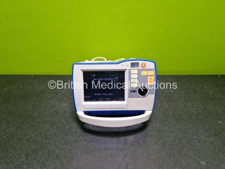 Zoll R Series Plus Defibrillator / Monitor (Powers Up) Including ECG and Printer Options with 1 x Paddle Lead *SN AF13C027885*