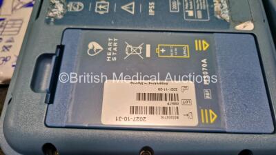 2 x Philips Heartstart FRx Defibrillators (Both Power Up) in Case with 2 x M5070A LiMnO2 Batteries *Install Before 2027 / 2027* and 4 x Smart Pads 2 - 6